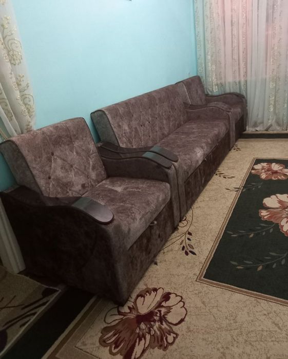 Диван сотилади янги