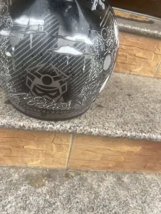 Vand casca marushin 222 grafiti marimea S