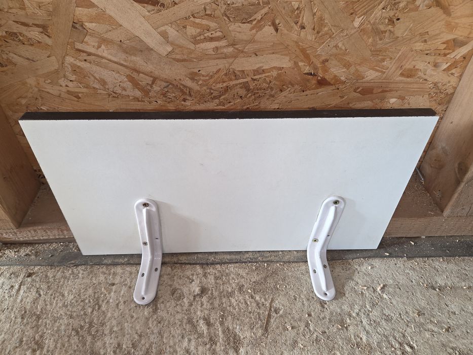 Polite/ rafturi de perete