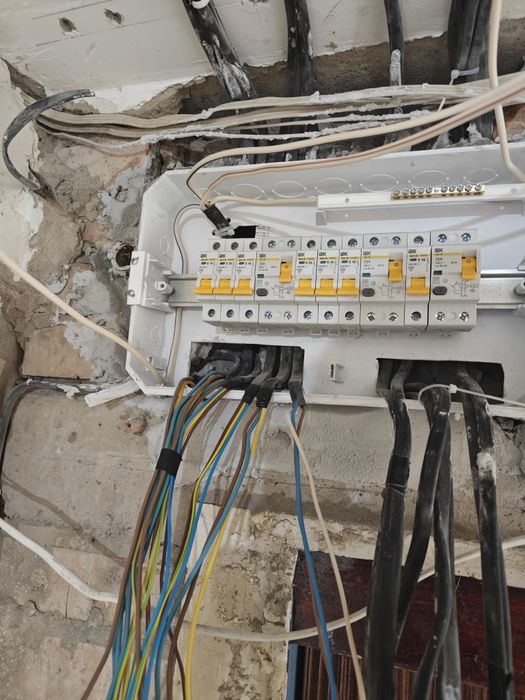 Электрик,электромонтаж