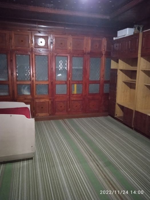 Ижрага 5 хонали уйниг 1 хонаси оила учун хазаекаси бор.. Янгийул ГАИ .