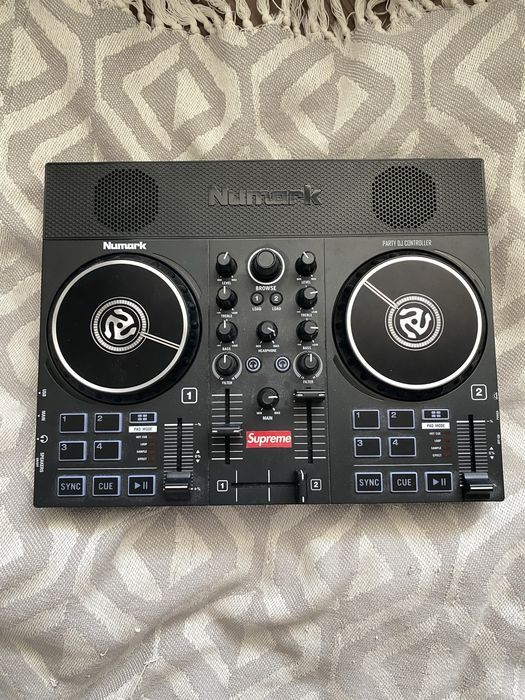 DJ контроллер Numark PARTY MIX LIVE