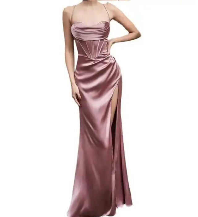 Дамски официални рокли