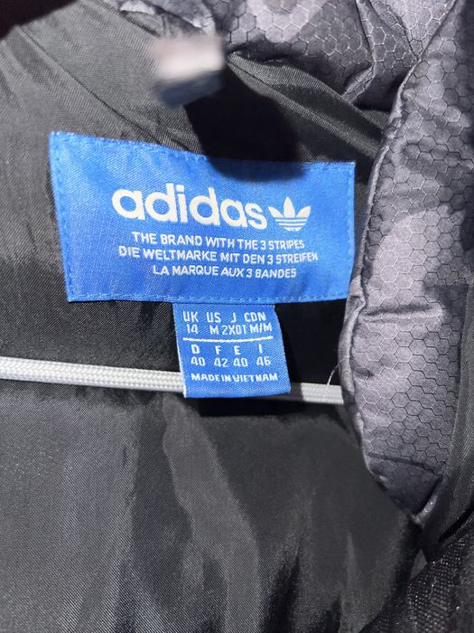 Geacă cu puf "adidas"originală de damă nr M/L(40)