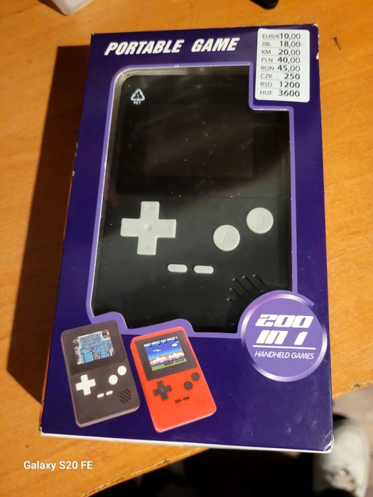 Consola Portabilă retro 200 jocuri
