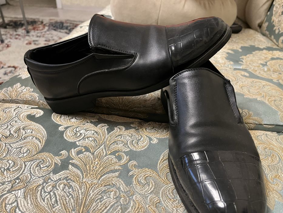 Туфли новые ,39 размера для школа