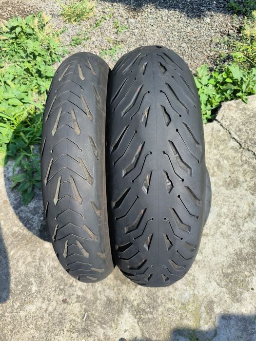 Michelin Road 6 120/180
120/70/17 Dot 4124
Гумите са в доста добро с