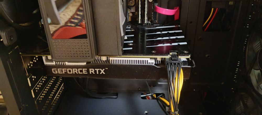 Продаю видеокарту RTX 2060 6GB