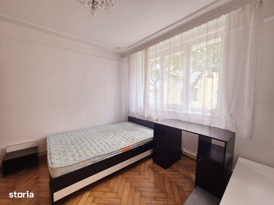 Apartament cu 3 camere, parter, zona 1 Decembrie 1918