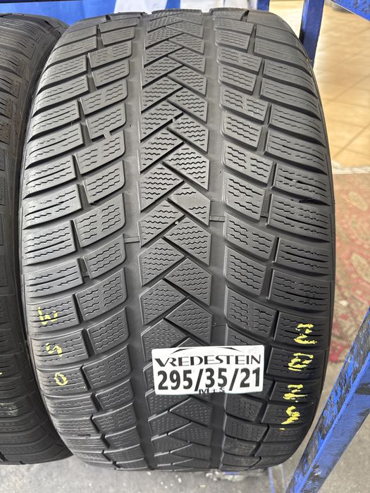 295/35/21 Vredestein M+S