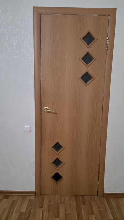 Продам двери б/у