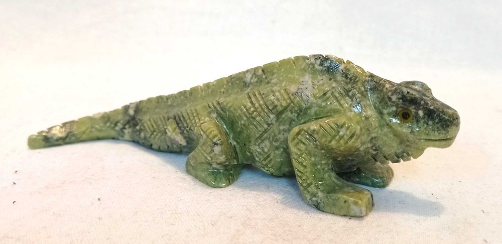 Фигура ИГУАНА - Серпентин - 63.2 гр