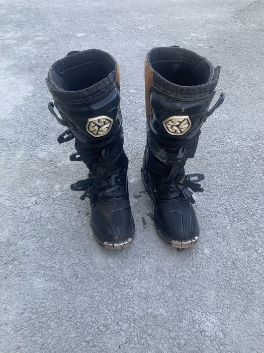 Продам мото боты