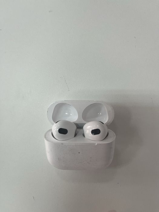 Air pods 2 lux..