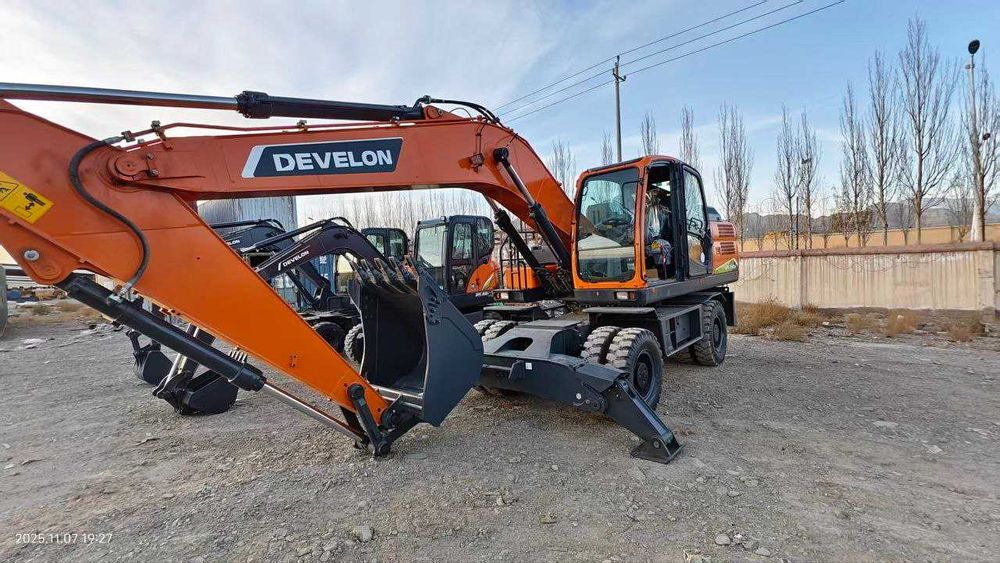 Продается Экскаватор Develon 210W