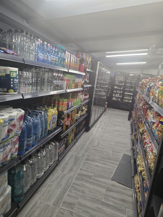 Rafturi de magazin de la 300lei cu factura