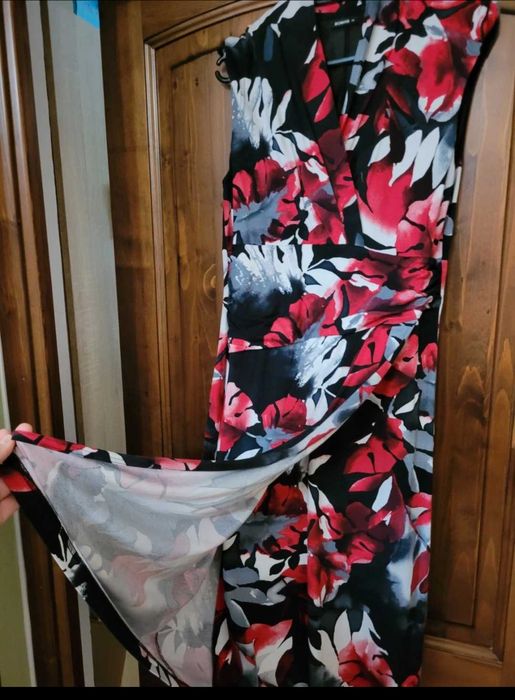 Rochie  nouă .Roman.UK