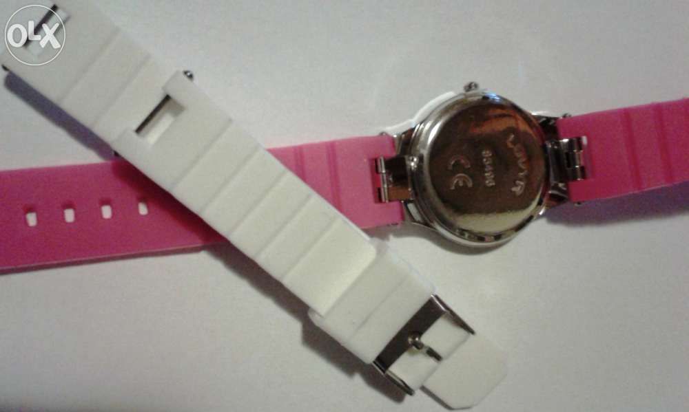 Ceas modern cu doua bratari