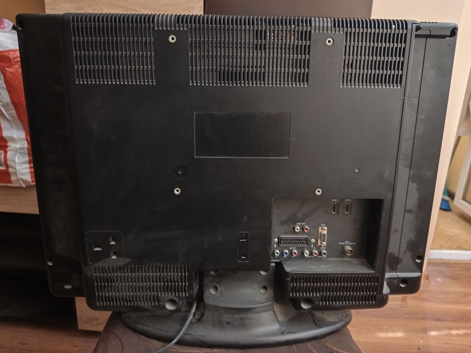 LCD телевизор марка Telefunken