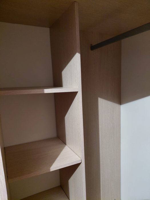 Продается угловой шкаф