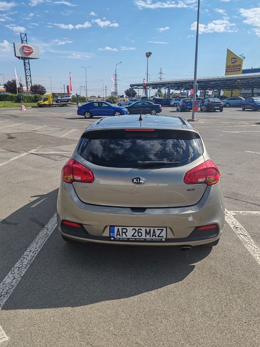 Kia Ceed 1.4 CRDi 2013 | 238.000 km | Distribuție + frâne făcute + ulei si filtre