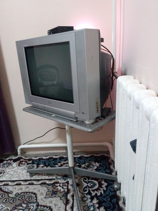 Телевизор сотилади холати яхщи оладиган одам тел килсин