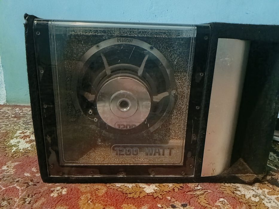 Vând subwoofer magnat