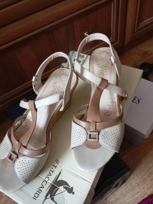 Женская обувь б/у