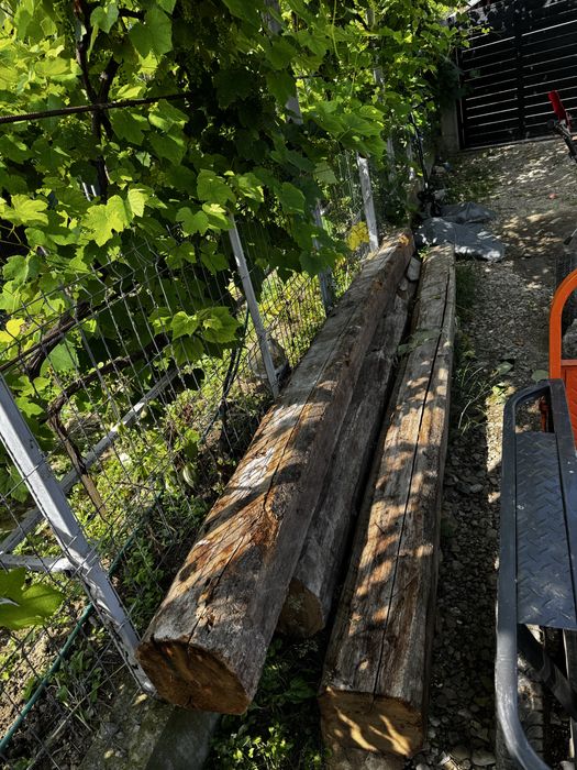Grinzi vechi din stejar masiv, 80 ani, 3,5 m, 25×25 cm – lemn recuperat
