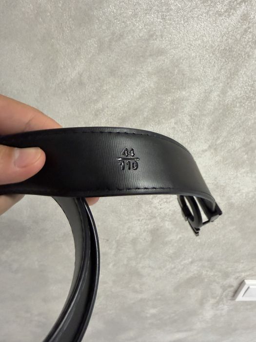 Curea Ferragamo Black