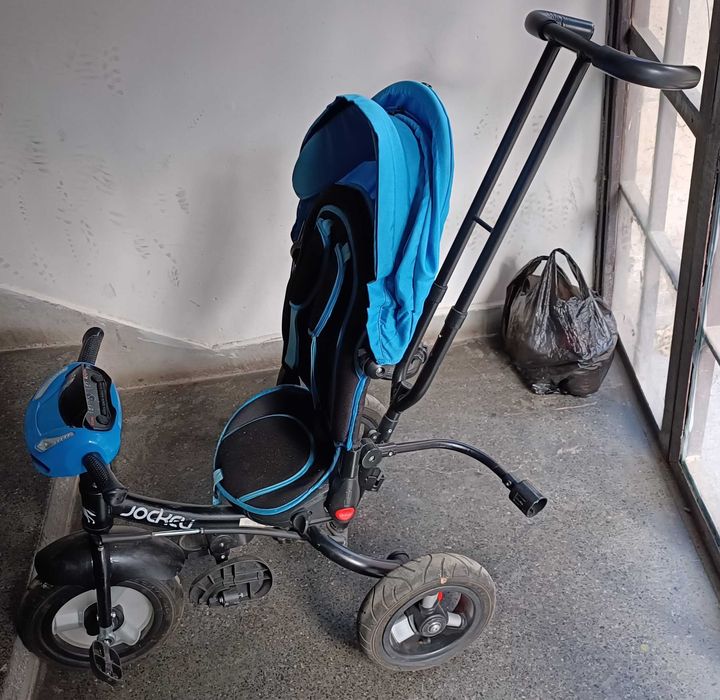 Детска триколка с музикално табло