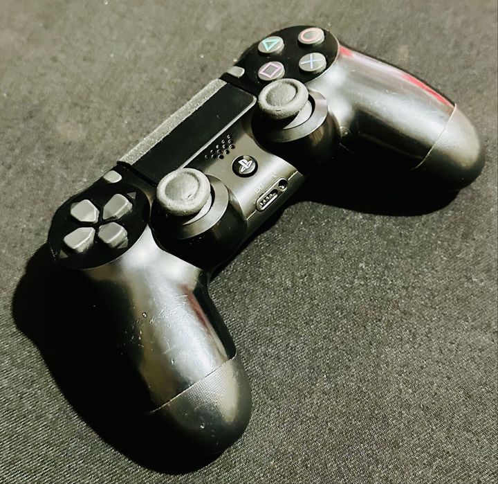 Super Ofertă! Controller Sony DualShock 4 – PlayStation 4 (Original)