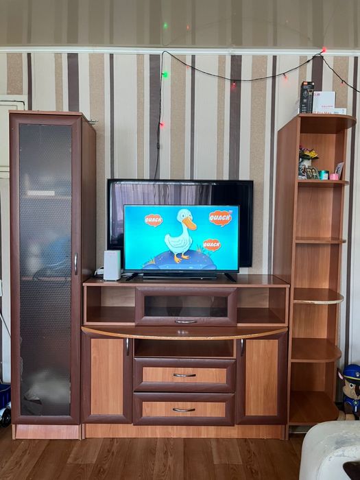 Стенка-горка в гостиную