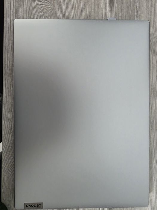 Laptop Lenovo Ideapad Slim 1