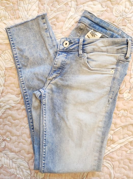 Джинсы 26-27 H&M