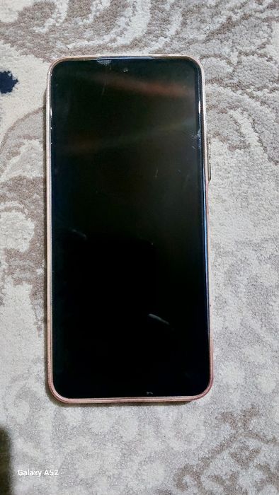 Xonir 90 Layt 8/256 gb holati yahshi karobka dakument bor