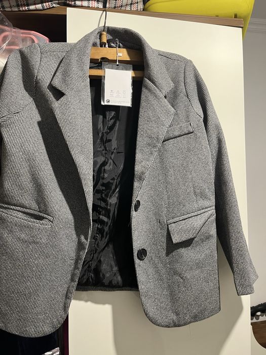 Пиджак -костюм разные