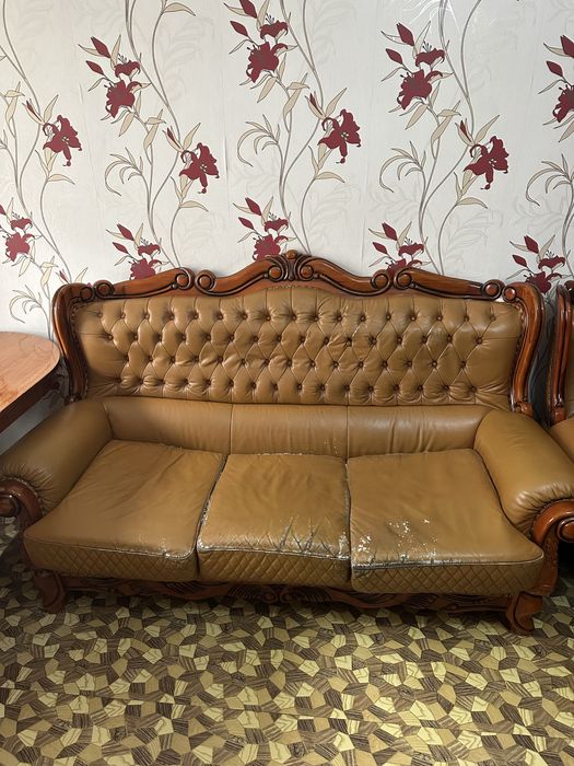 Продаем старую мебель