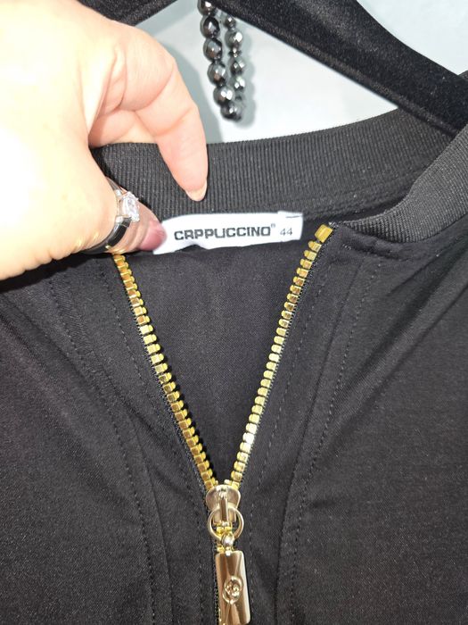 Спортивный костюмы разного фасона