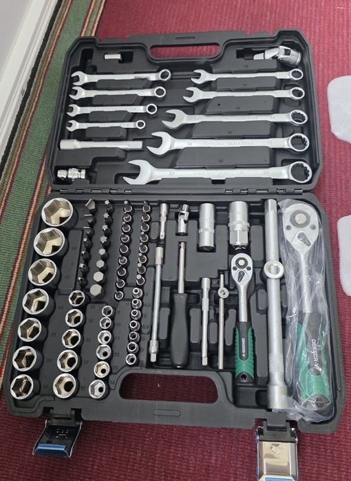 Продам набор инструментов