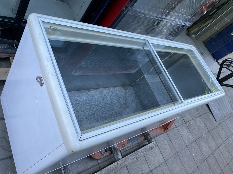 Фризер витрина фризер