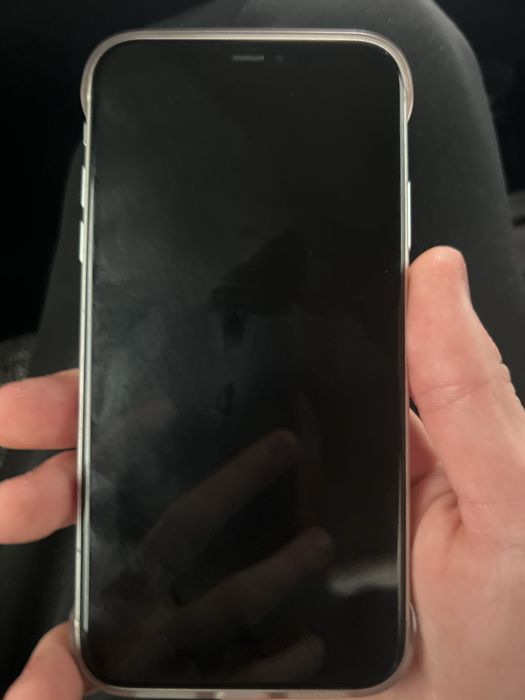 Iphone 11 feys ishlamidi