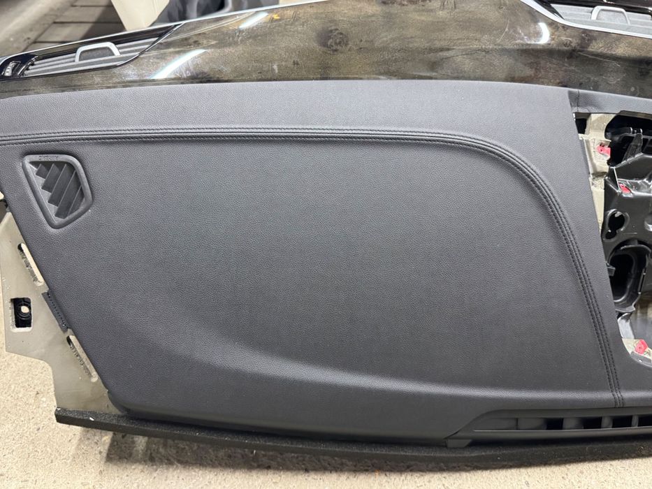 Табло и кори bmw g30 g31