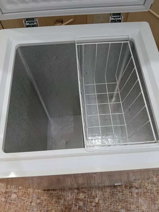 Продам морозильник и холодильник