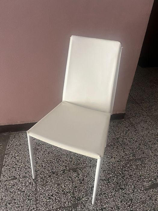 Трапезни столове