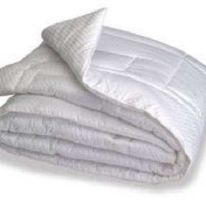 Продам турмалиновая одеяло 200х230, состояние: новое