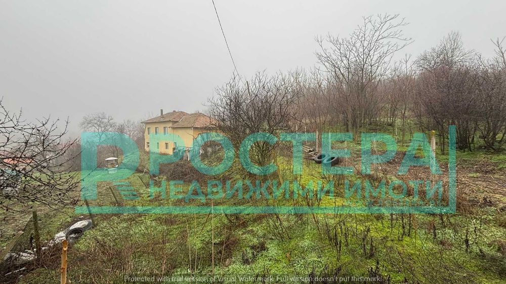 Двуетажна Тухлена Къща - с. Овчарово