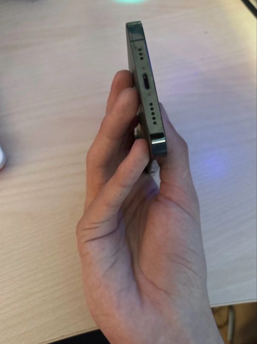 Iphone 13 Pro 100% baterie