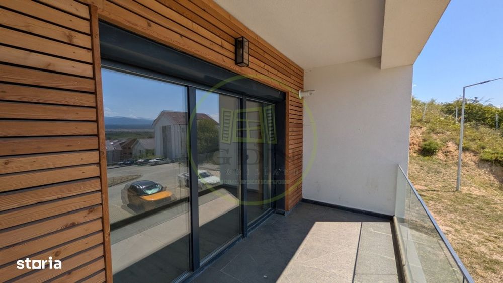 Vedere spre munti si parcare la DaVinci Homes - Apartament 1 camera de