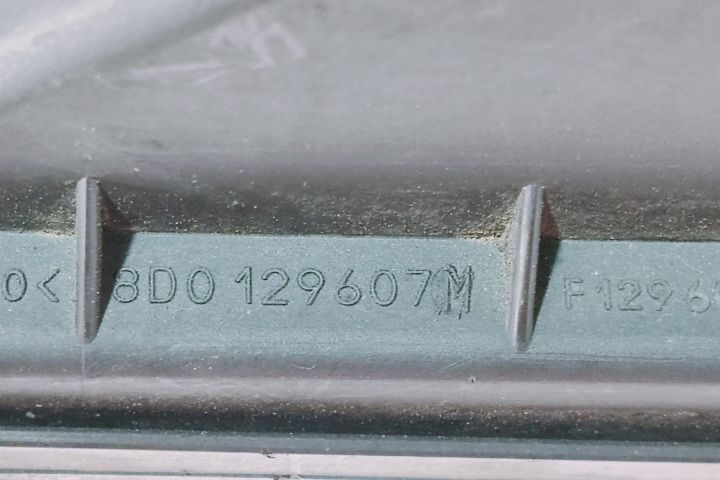 Carcasa filtru aer  8D0129607M Audi A4 B5 (facelift)